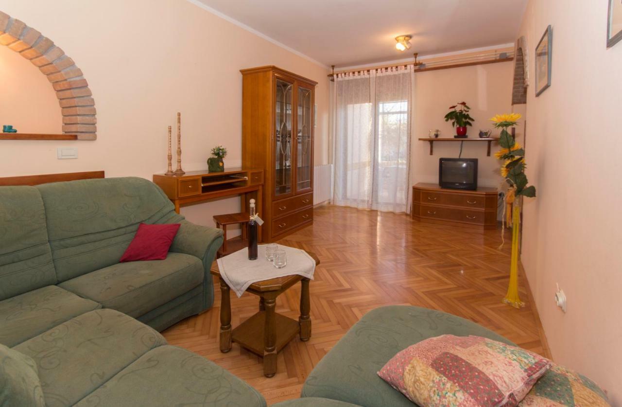 Guest House Ljubica Medulin Exterior photo